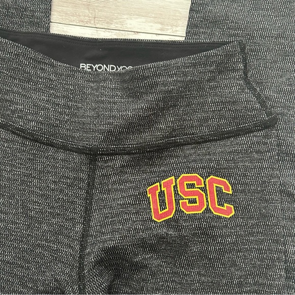 Beyond Yoga USC Trojans Black Grey Herringbone Leggings - Picture 2 of 4